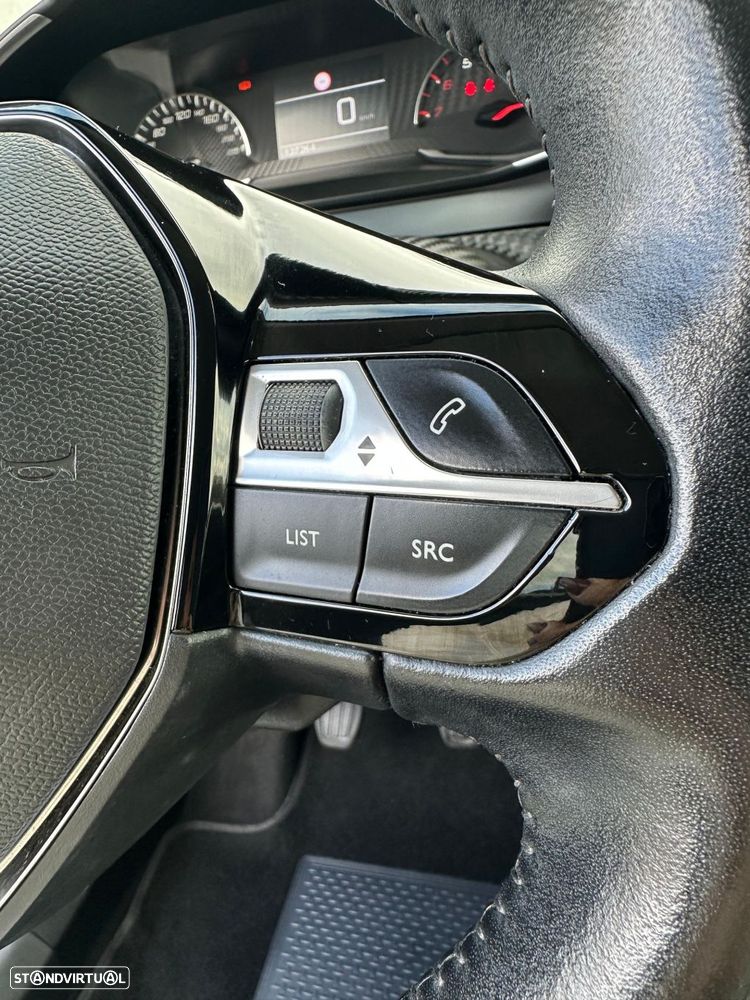 Peugeot 2008 1.5 BlueHDi Allure - 19