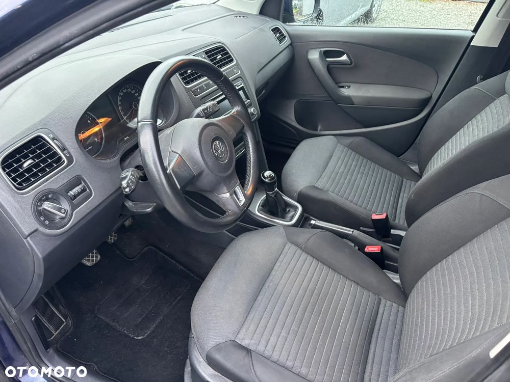 Volkswagen Polo 1.2 TSI MATCH - 10