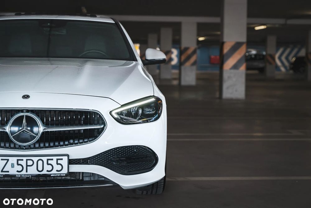 Mercedes-Benz Klasa C 300 4Matic 9G-TRONIC Avantgarde - 24