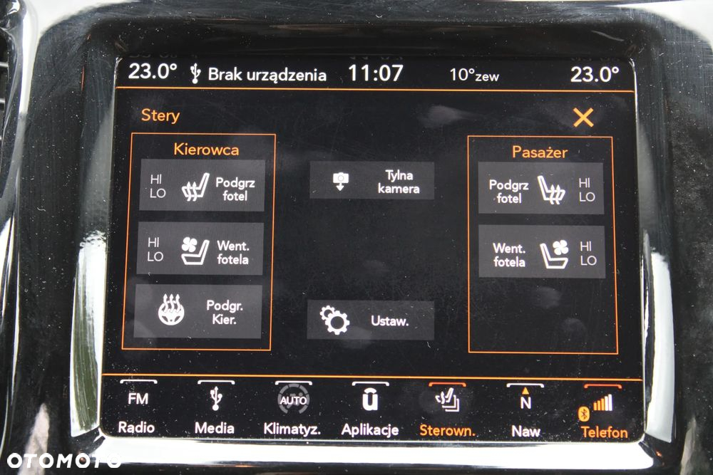 Jeep Cherokee - 23