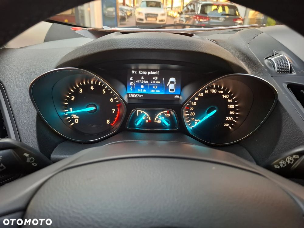 Ford Kuga - 25