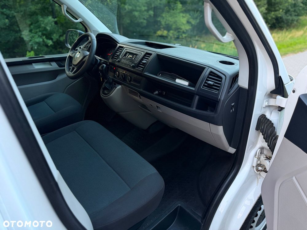 Volkswagen Transporter - 8