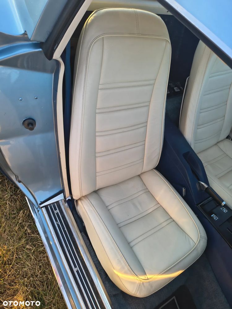 Chevrolet Corvette - 7