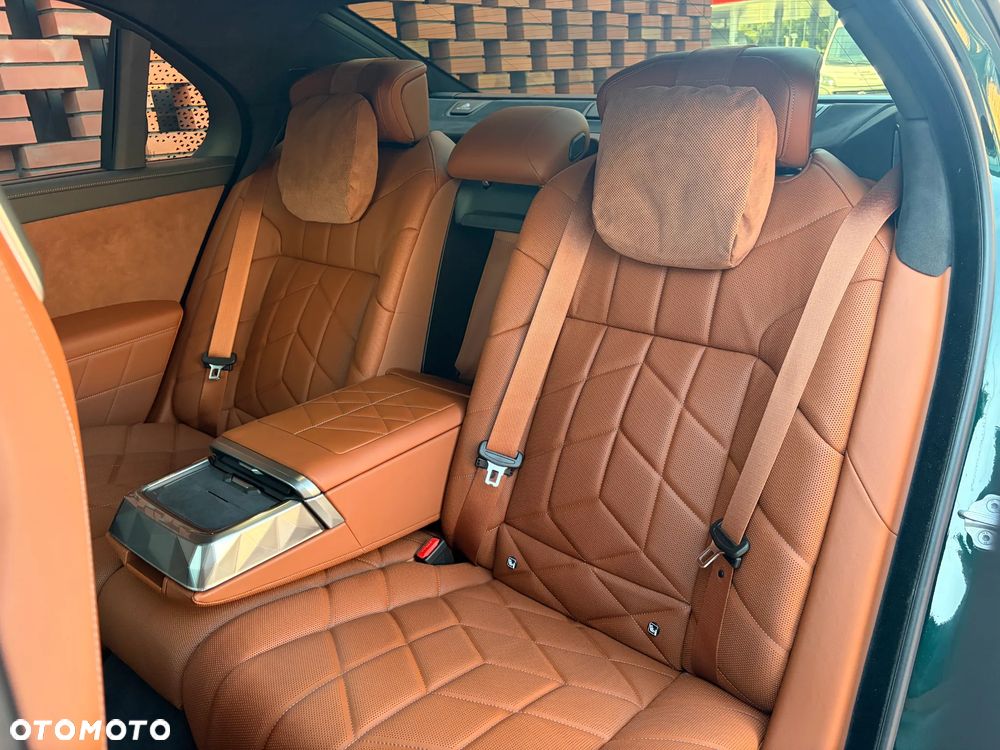 BMW Seria 7 740 xDrive mHEV sport - 28