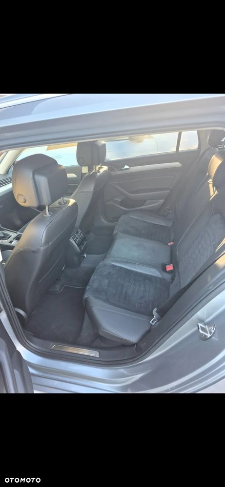 Volkswagen Passat Variant 1.8 TSI BMT Highline DSG - 17