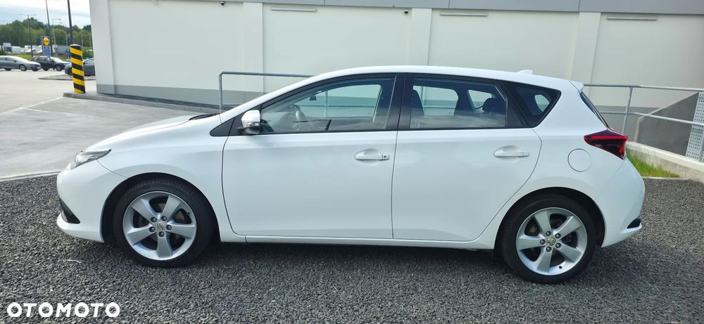 Toyota Auris 1.4 D-4D Premium - 5