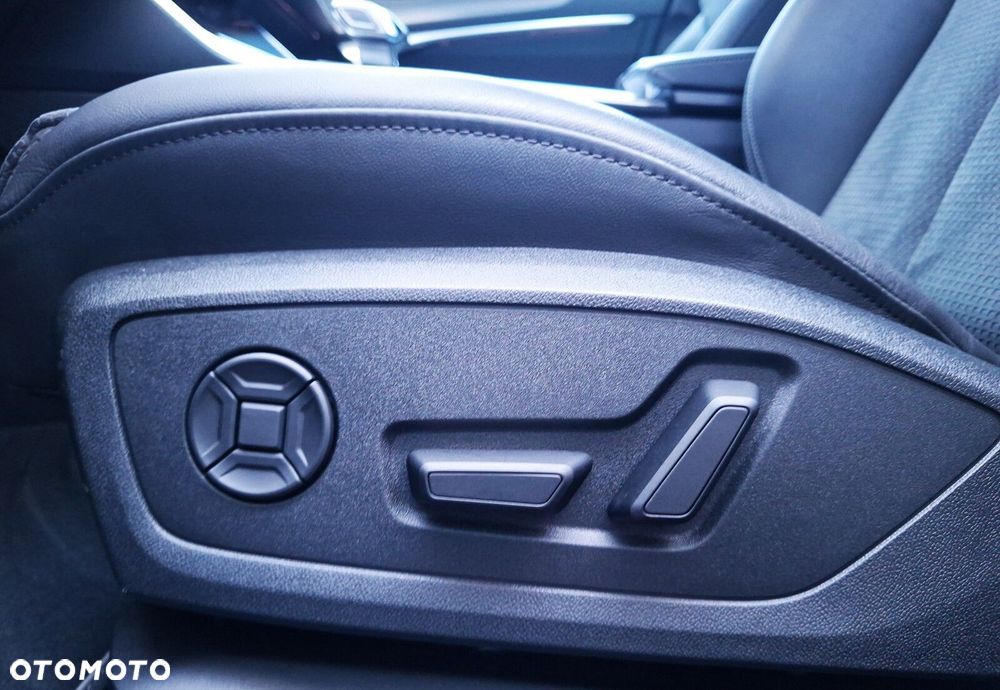 Audi A6 Avant 55 TFSI e PHEV Quattro S Line S tronic - 12