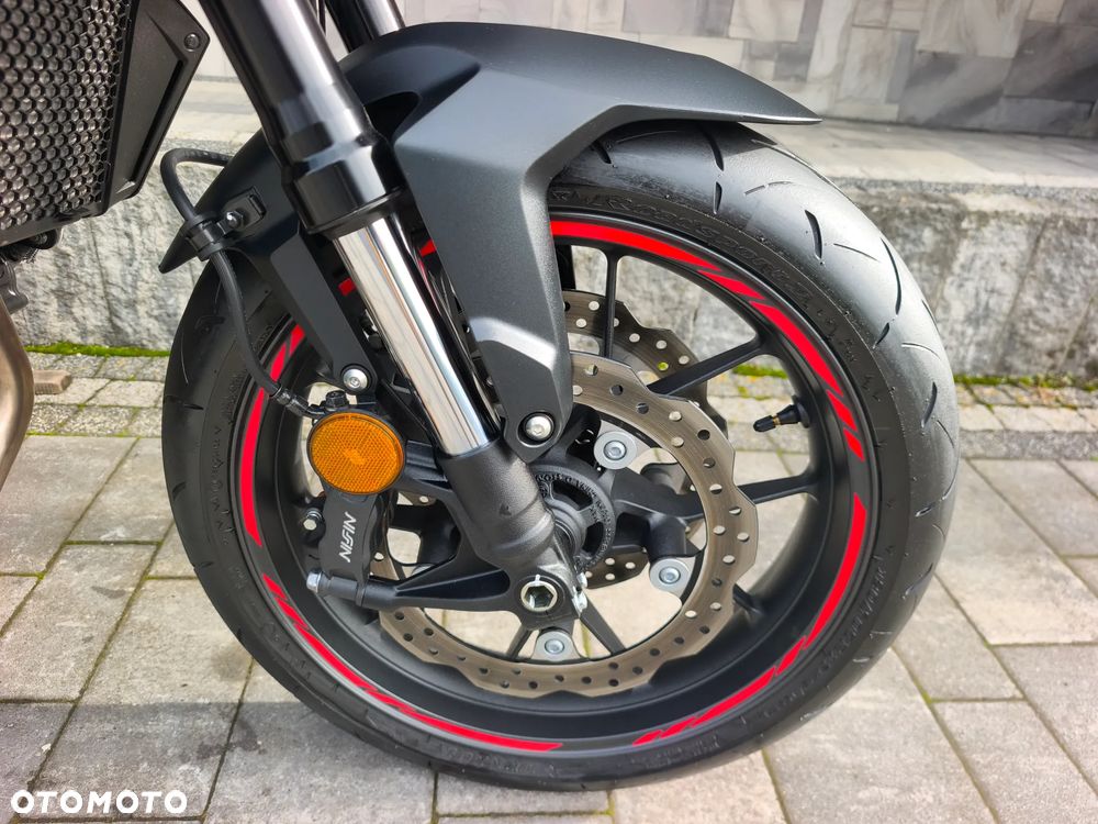 Honda Hornet - 40