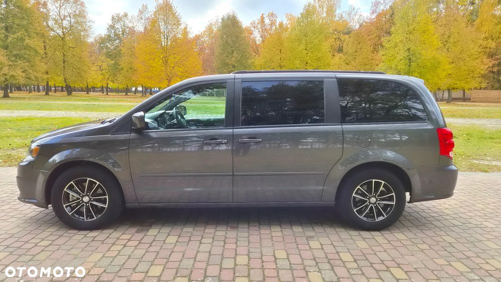 Dodge Grand Caravan 2017 photo 4