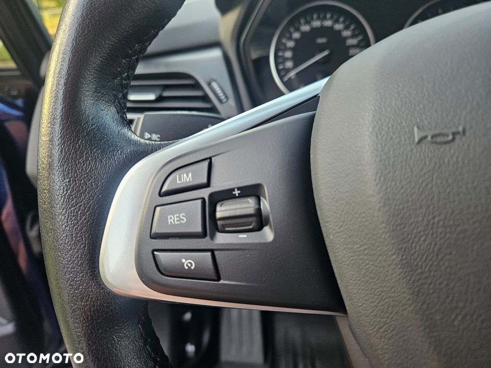 BMW Seria 2 216i - 12