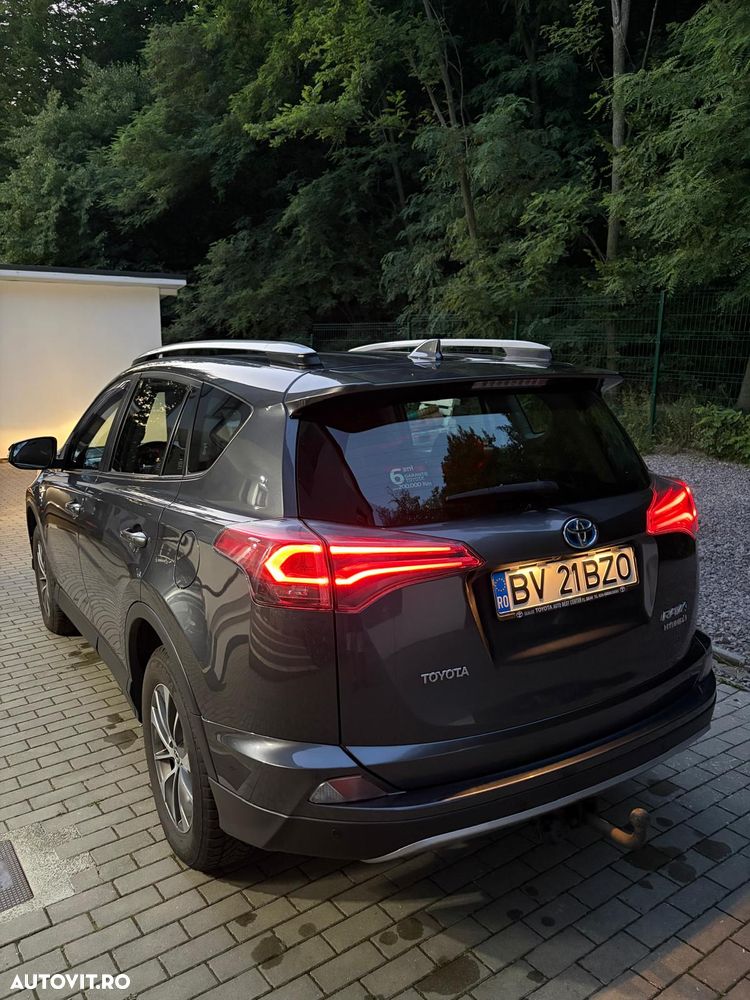 Toyota RAV4 - 12