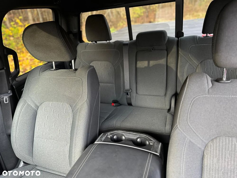 RAM 1500 5.7 Crew Cab Bighorn - 27