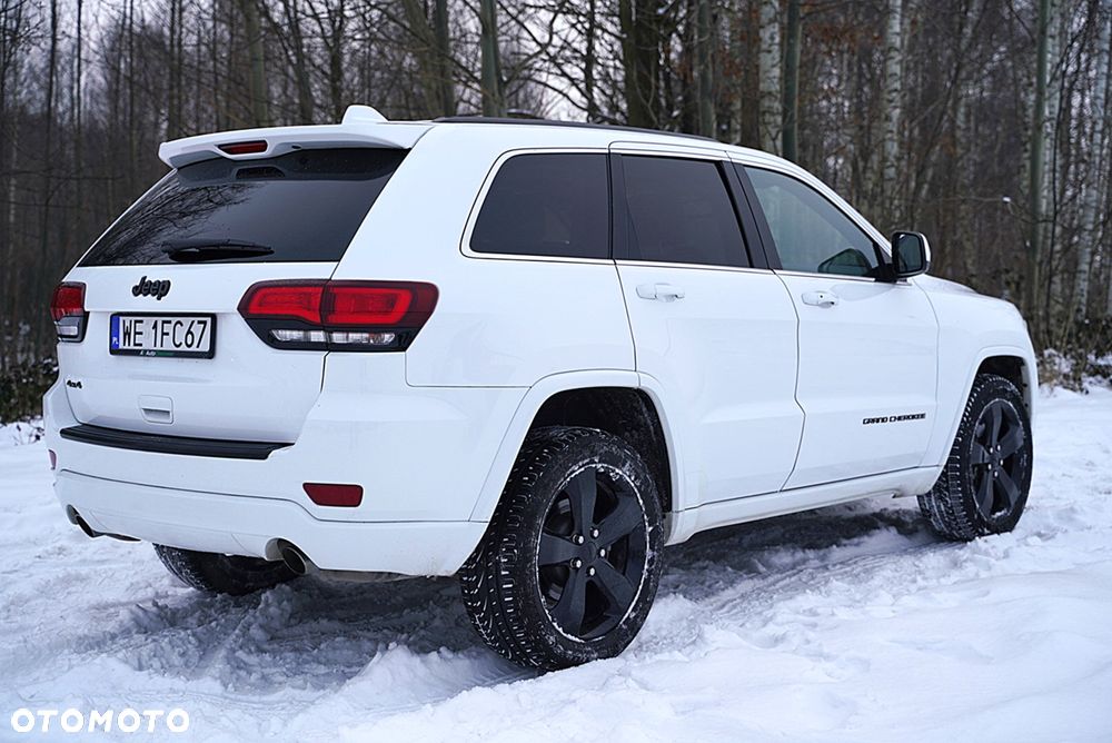 Jeep Grand Cherokee - 9
