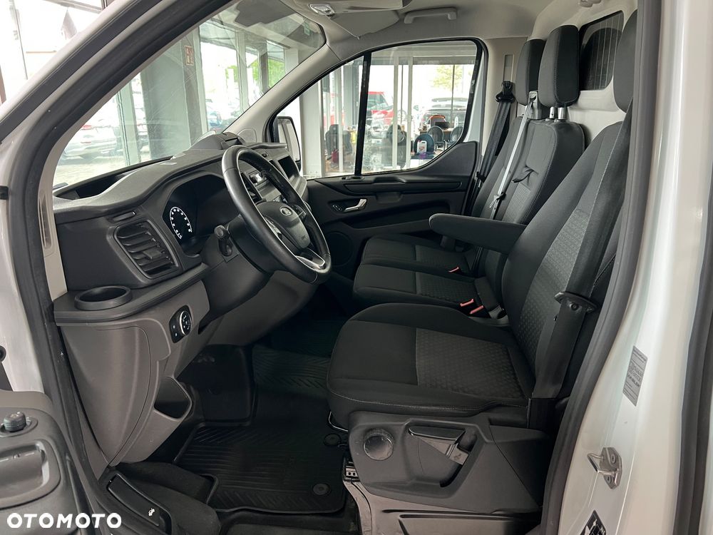 Ford Transit custom - 23