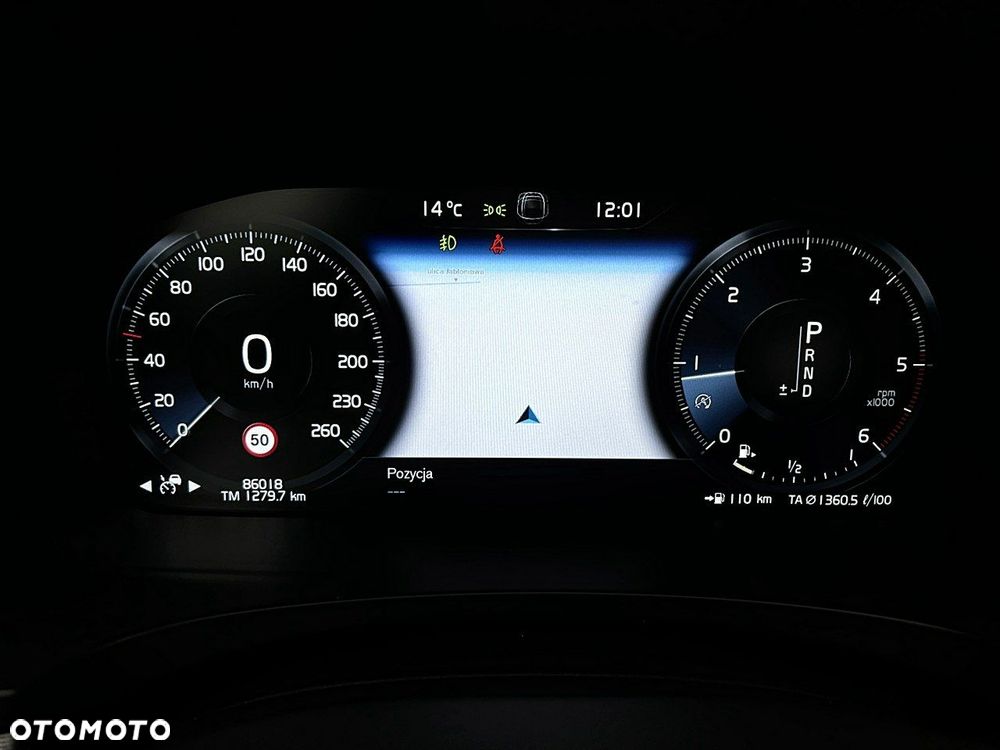 Volvo V90 Cross Country - 29