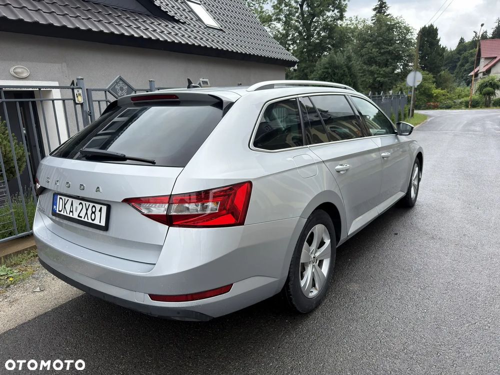 Skoda Superb 2.0 TDI Style DSG7 - 5