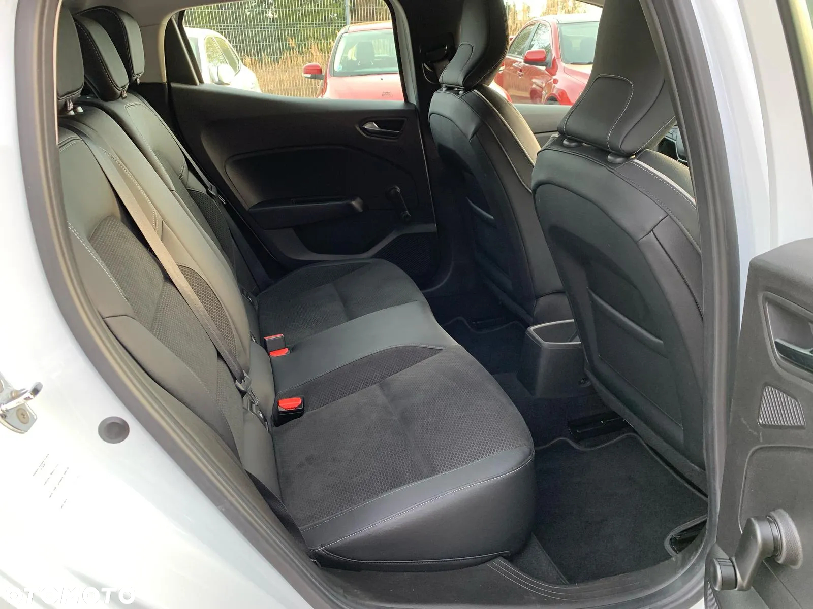 Renault Clio BLUE dCi 85 EXPERIENCE - 10