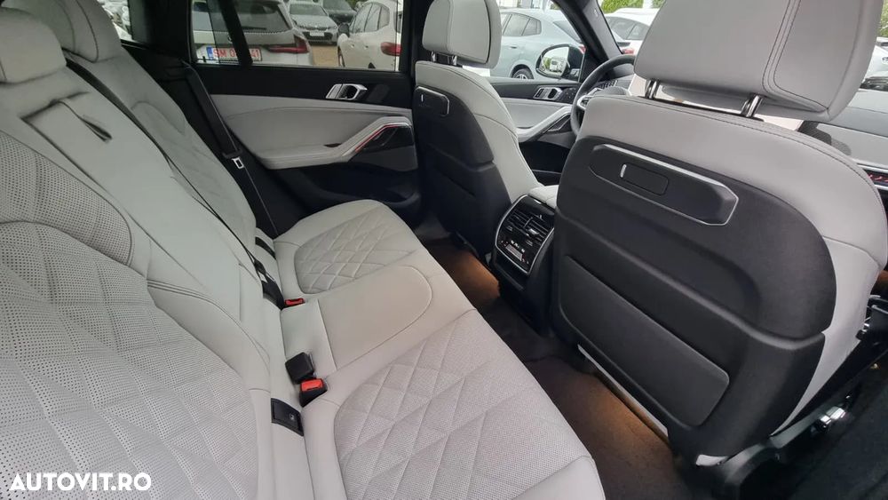 BMW X6 xDrive40i AT MHEV - 11