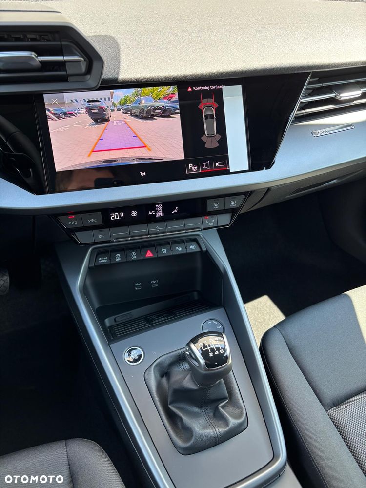 Audi A3 Sportback 30 TFSI - 11