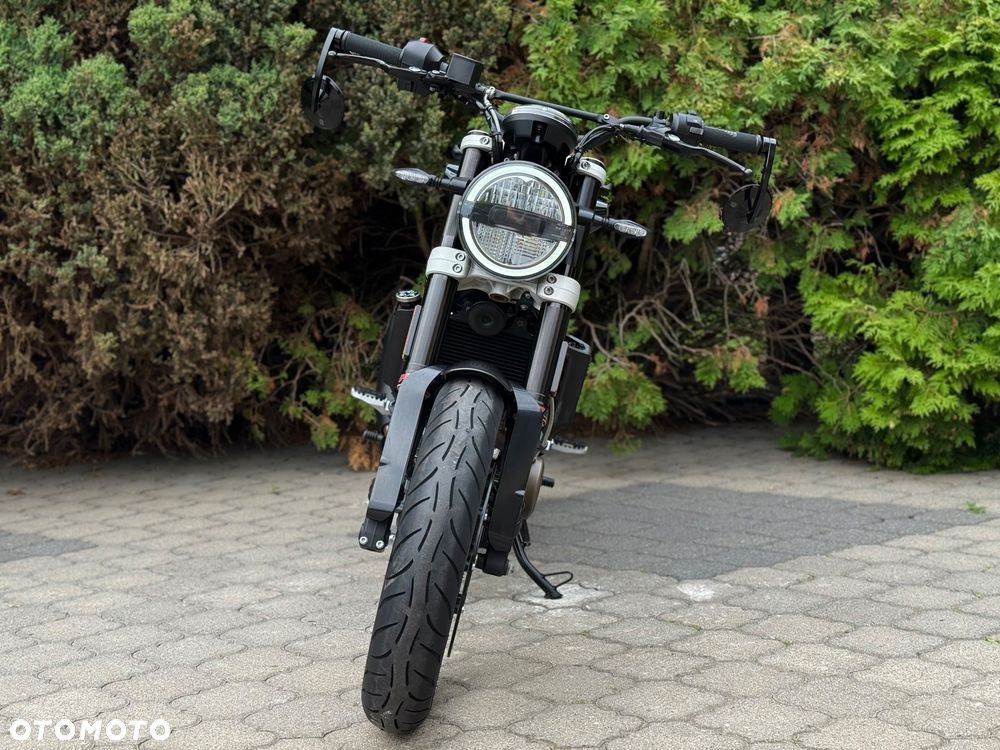 Husqvarna Svartpilen - 8