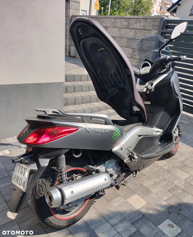 Yamaha X-max - 10