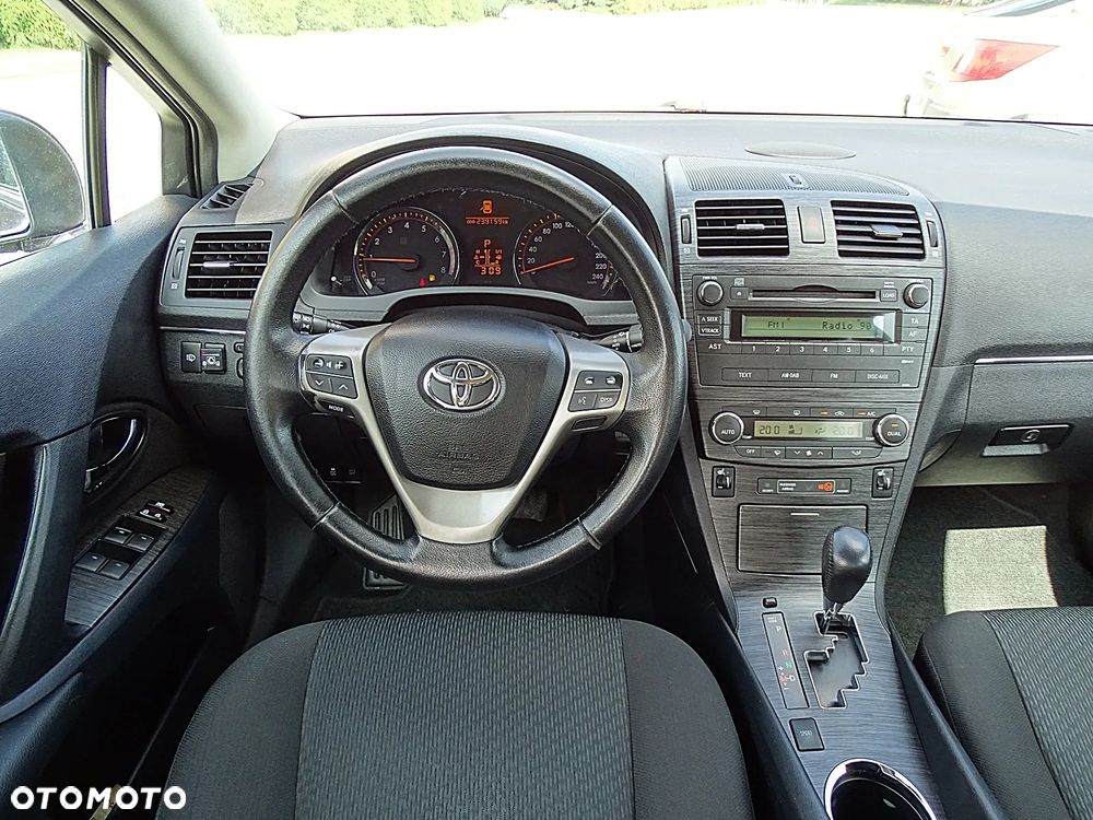 Toyota Avensis 1.8 Premium EU5 MS - 20