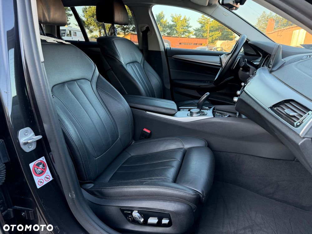 BMW Seria 5 530d xDrive Sport Line - 11