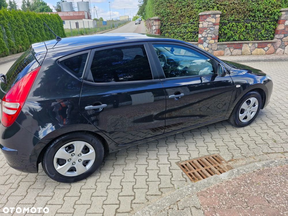 Hyundai i30 1.4 Classic - 10