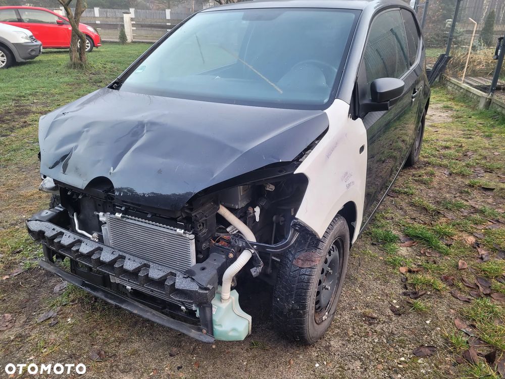 Volkswagen up! high - 14