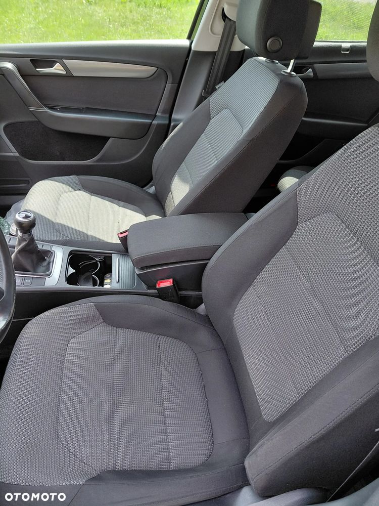 Volkswagen Passat 2.0 TDI Comfortline - 19