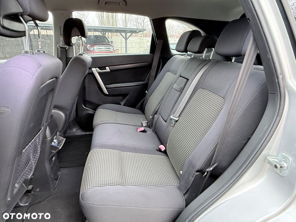 Chevrolet Captiva 2.4 LS 5os - 14