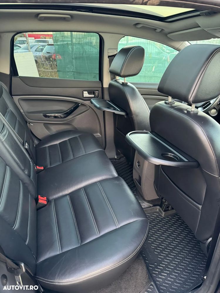 Ford Kuga - 30