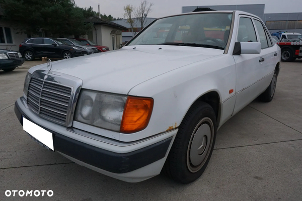 Mercedes-Benz W124 (1984-1993)