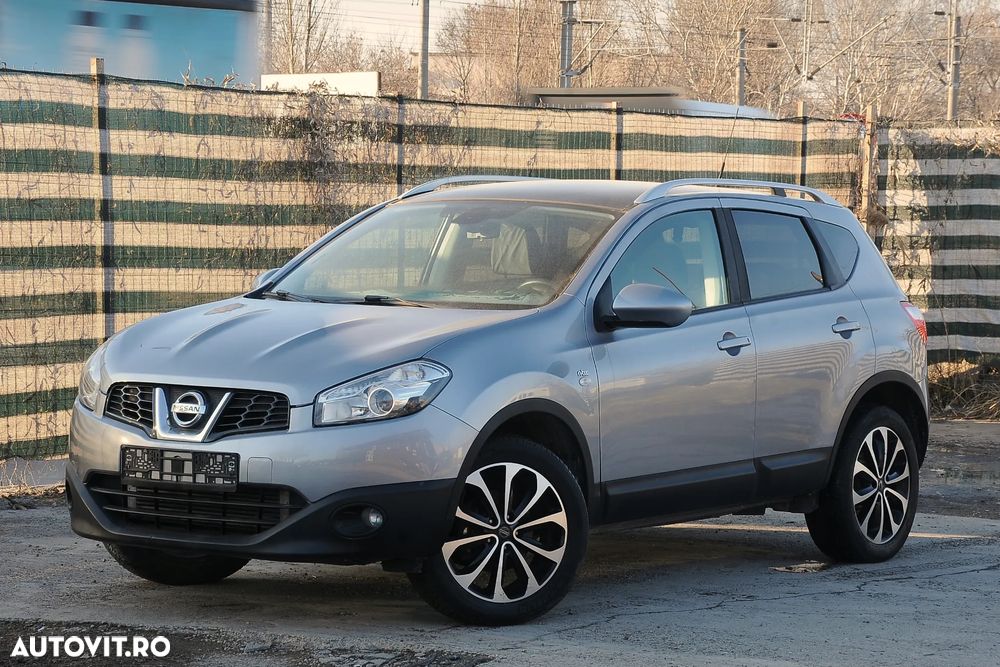 Nissan Qashqai 2.0 DCI 4 x 4 DPF tekna - 1