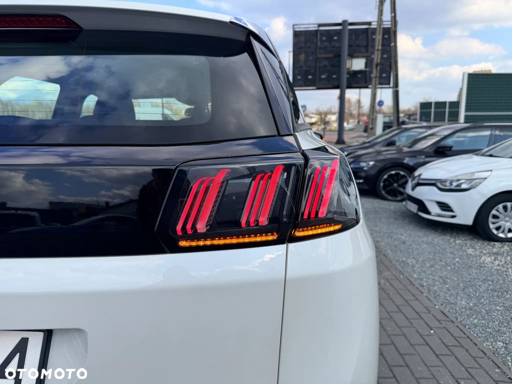 Peugeot 3008 1.5 BlueHDi Active Pack S&S EAT8 - 9