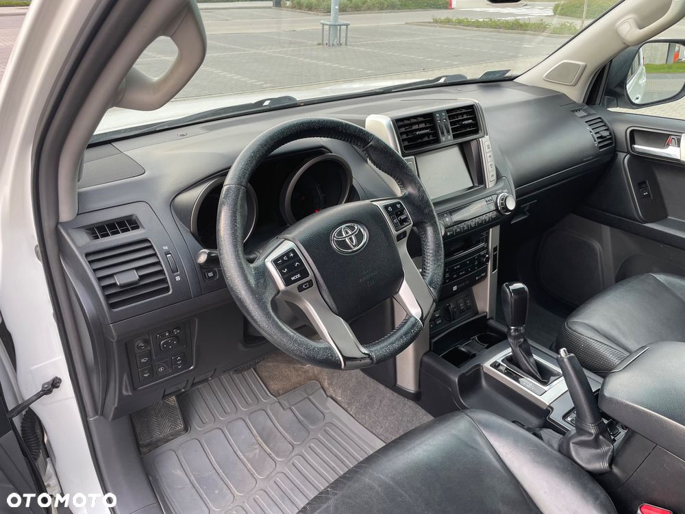 Toyota Land Cruiser LC 4.0 V6 Premium - 10