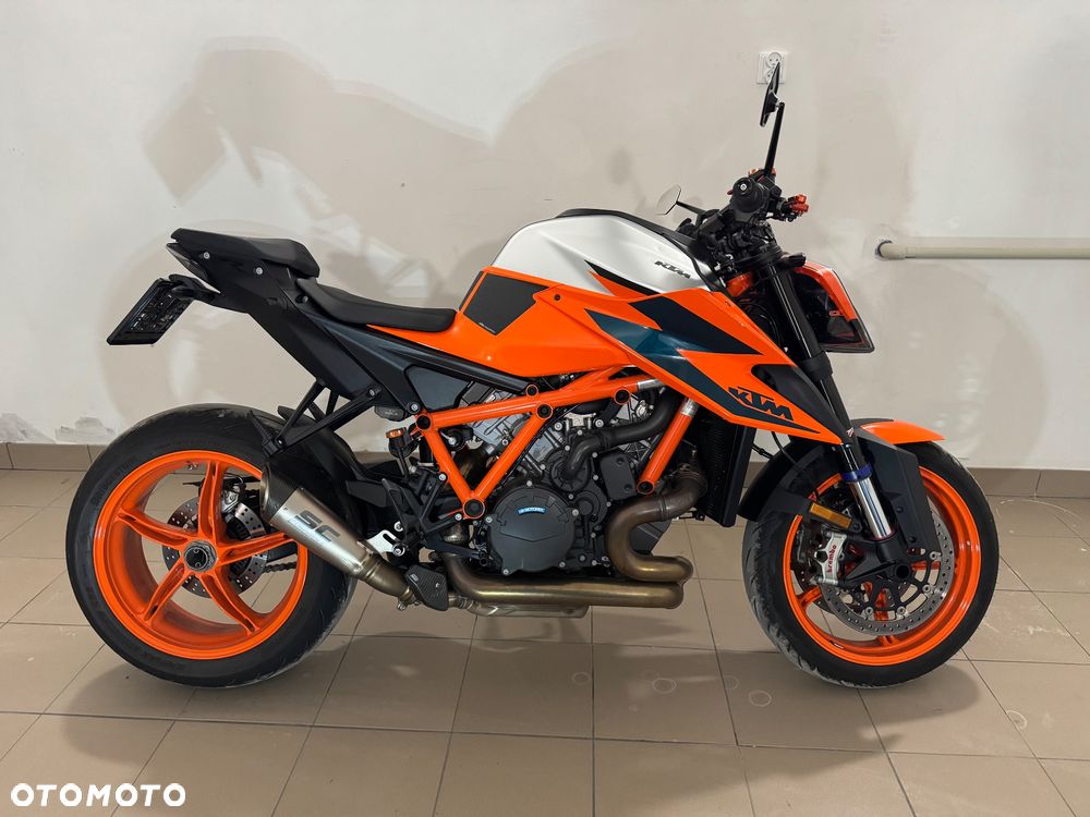 KTM Super Duke - 17