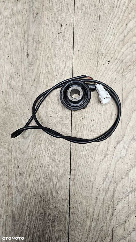 Elektroniczny ślimak czujnik licznika Yamaha Oś 17mm / Kostka 3 piny - 2
