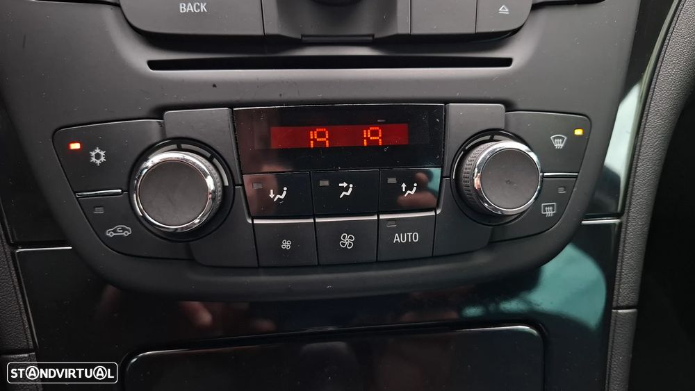 Opel Insignia Sports Tourer 2.0 CDTI Cosmo - 40