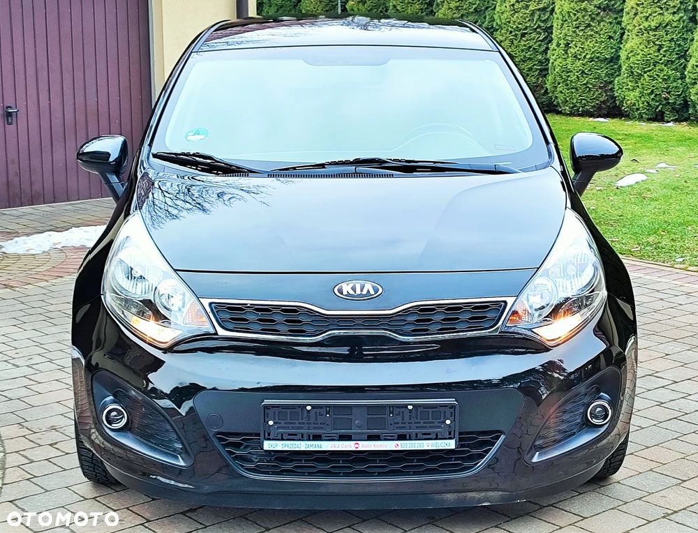 Kia Rio 1.4 Fifa World Cup Edition - 21