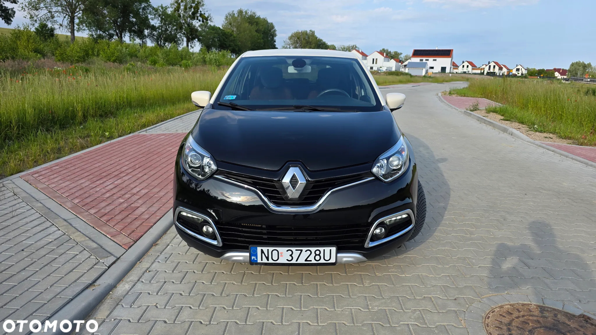 Renault Captur 1.2 TCe Helly Hansen EDC - 3