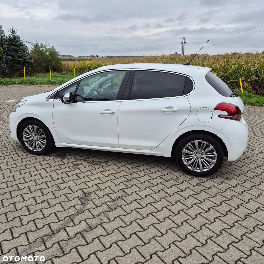 Peugeot 208 1.2 PureTech Allure S&S EAT6 - 16
