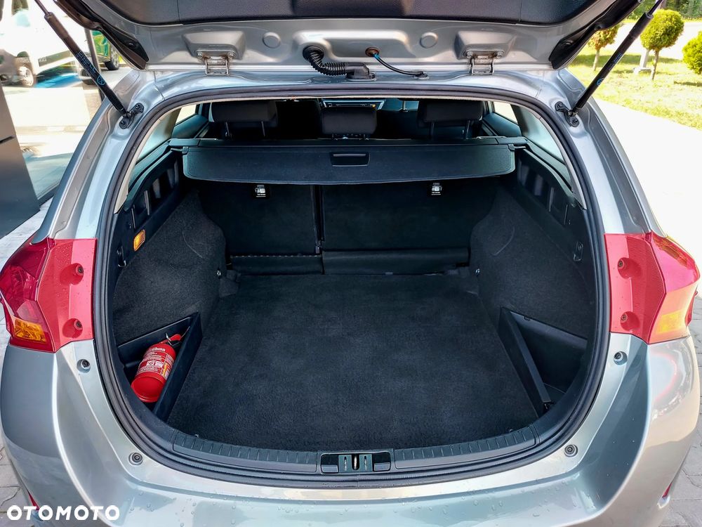 Toyota Auris 1.4 D-4D Active - 9