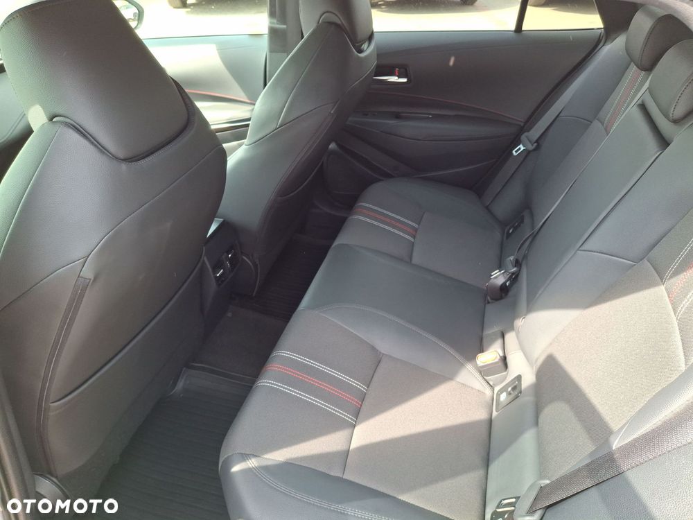 Toyota Corolla 2.0 Hybrid GR Sport - 10