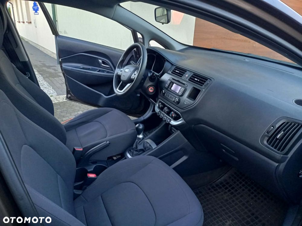 Kia Rio 1.2 M - 7