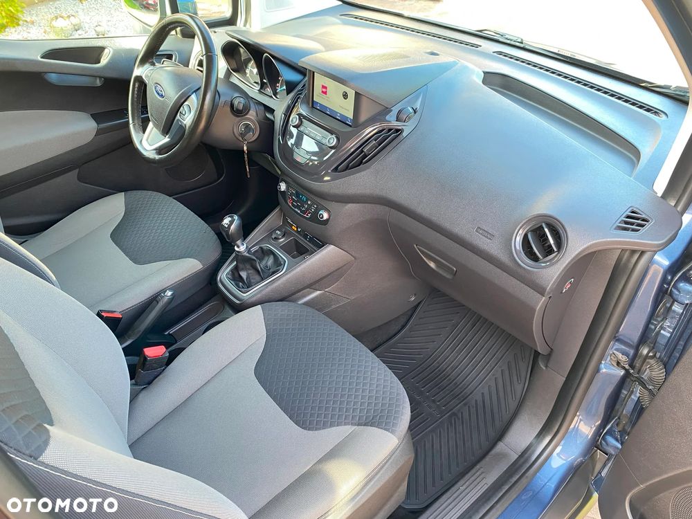 Ford Tourneo Courier 1.5 TDCi Titanium - 24