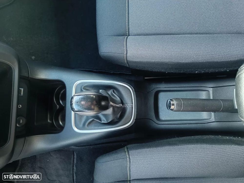 Citroën C3 1.2 PureTech Shine Pack - 21