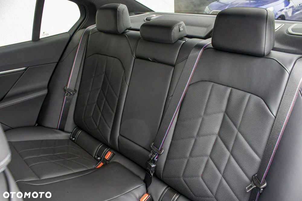 BMW Seria 5 - 24