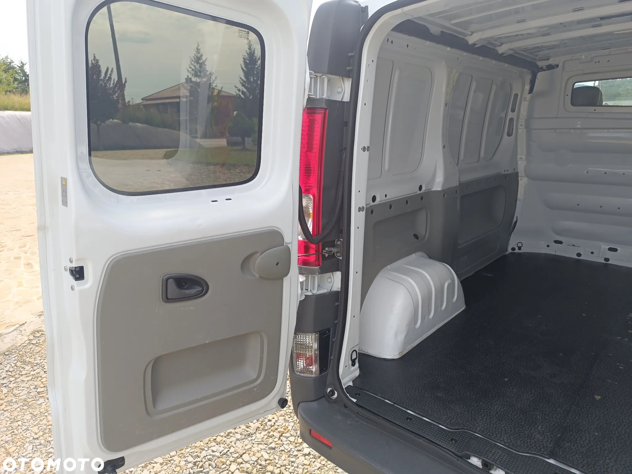 Renault TRAFIC - 23
