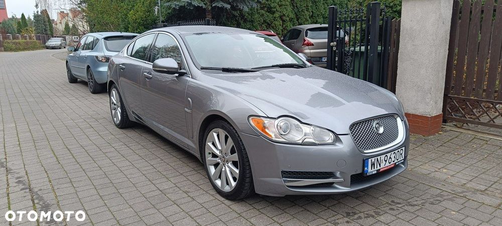 Jaguar XF 3.0 V6 D Luxury - 12